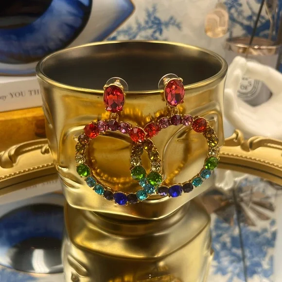 🆕 OSCAR DE LA RENTA 🧿 Crystal Hoop Earrings - Rainbow - Picture 1 of 11